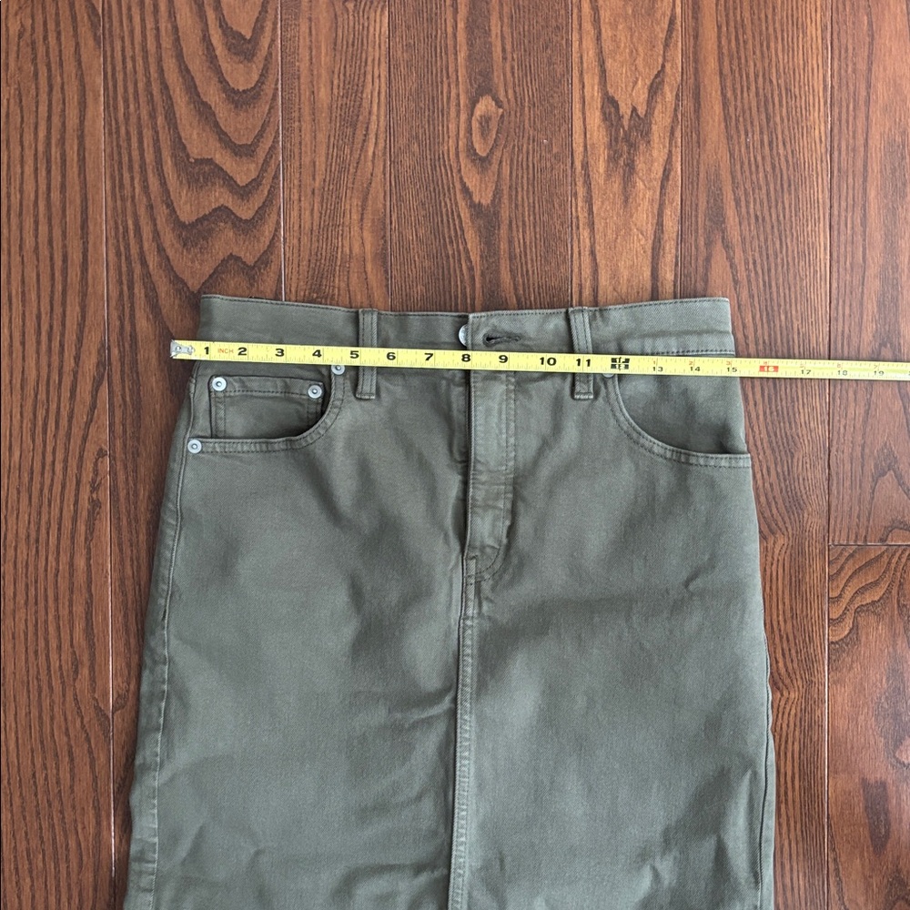 NWT Banana Republic Denim Pencil Skirt - Olive Green - Picture 6 of 9